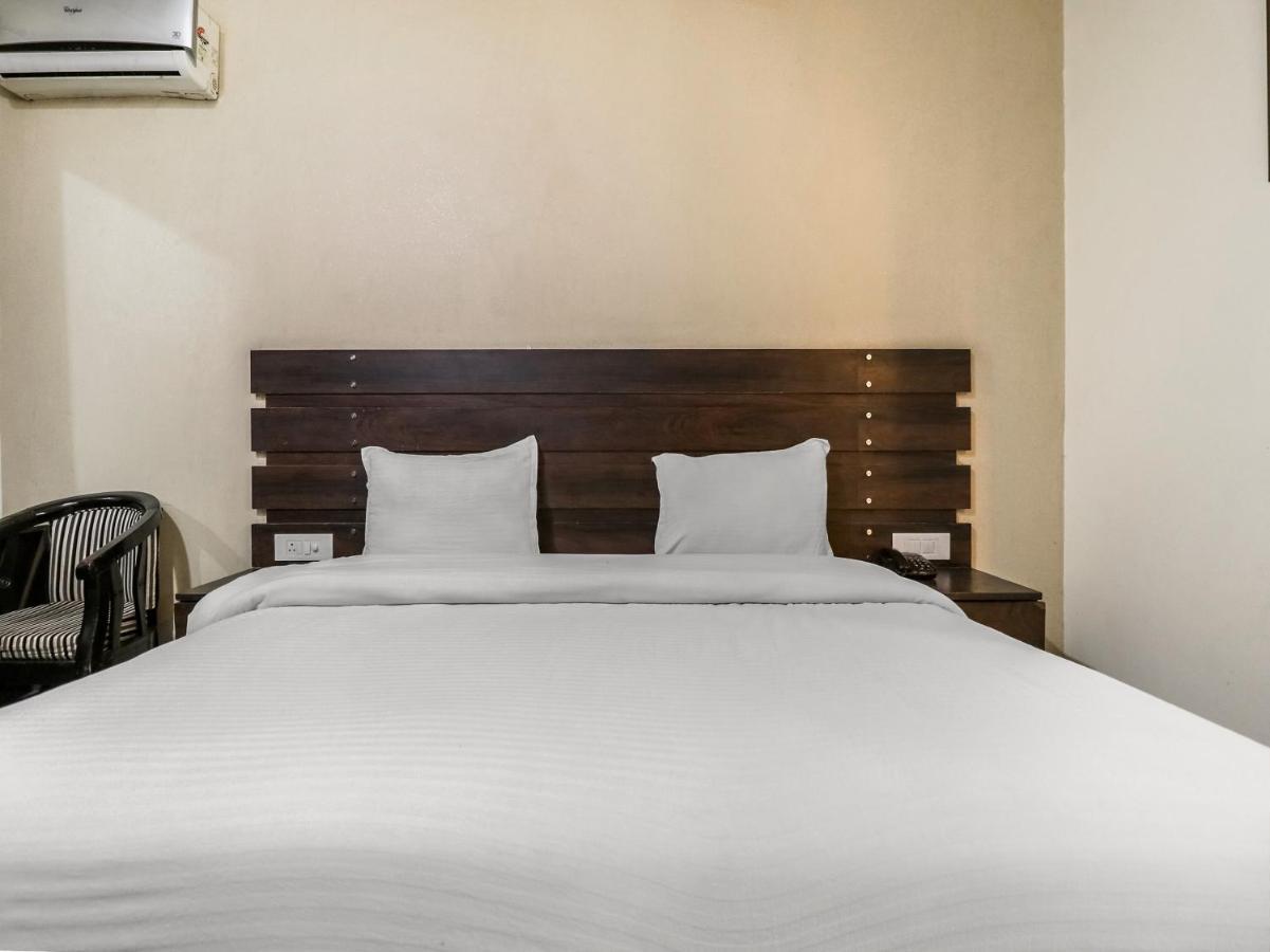 Oyo 1977 Hotel Grand Galaxy Αμριτσάρ Εξωτερικό φωτογραφία