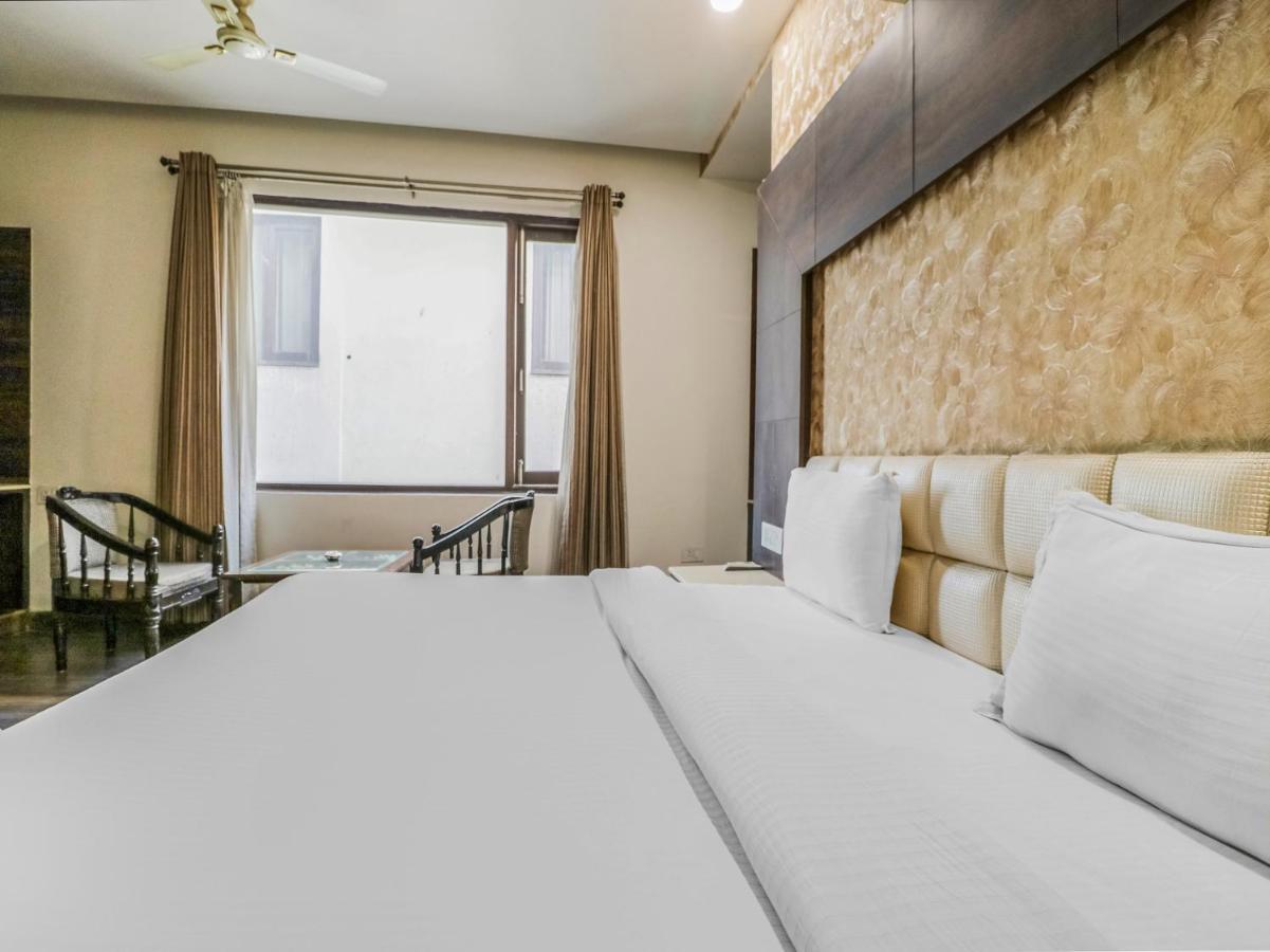 Oyo 1977 Hotel Grand Galaxy Αμριτσάρ Εξωτερικό φωτογραφία