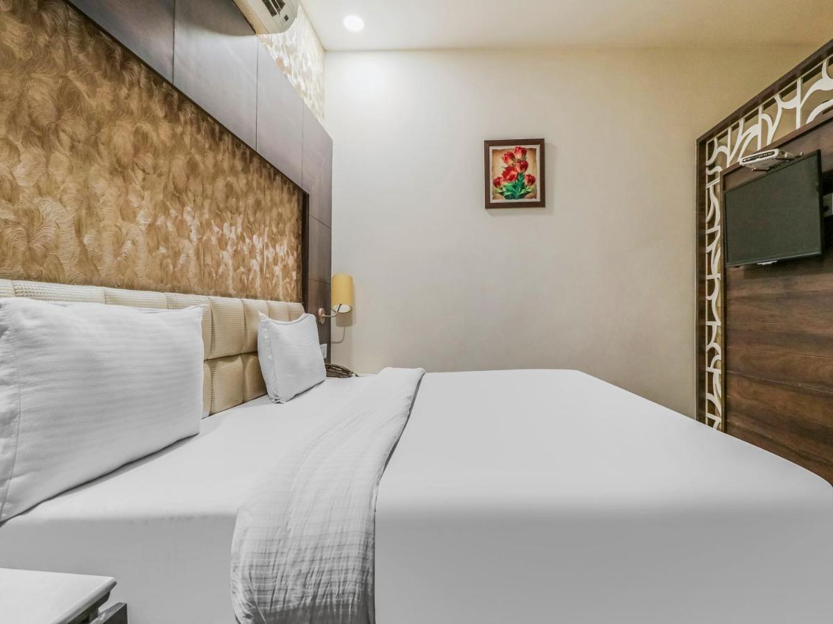 Oyo 1977 Hotel Grand Galaxy Αμριτσάρ Εξωτερικό φωτογραφία