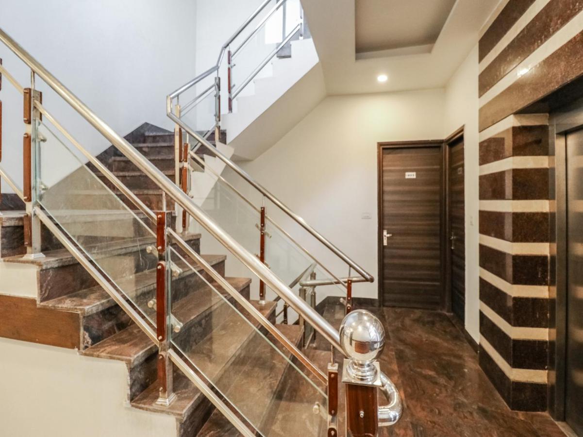 Oyo 1977 Hotel Grand Galaxy Αμριτσάρ Εξωτερικό φωτογραφία