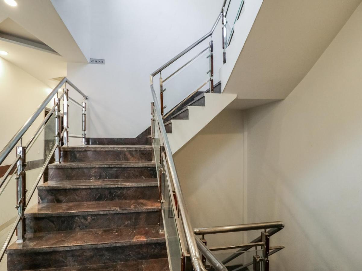 Oyo 1977 Hotel Grand Galaxy Αμριτσάρ Εξωτερικό φωτογραφία
