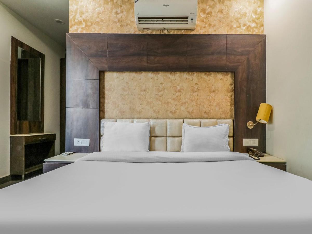 Oyo 1977 Hotel Grand Galaxy Αμριτσάρ Εξωτερικό φωτογραφία